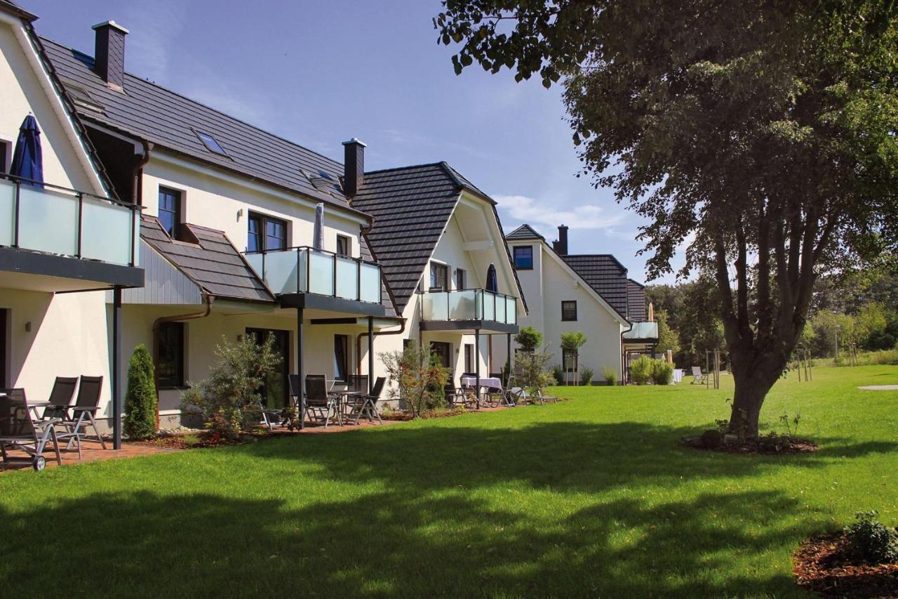 Strandresort Rex Rugia Haus 13 - FeWo 03, inklusive Sauna und Schwimmbadnutzung im AHOI Sellin Lobbe Exterior foto