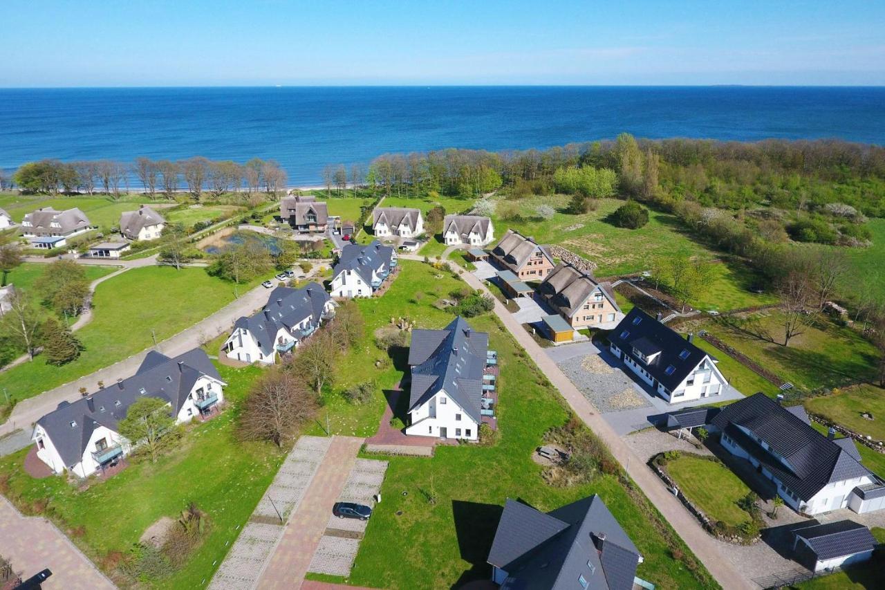 Strandresort Rex Rugia Haus 13 - FeWo 03, inklusive Sauna und Schwimmbadnutzung im AHOI Sellin Lobbe Exterior foto
